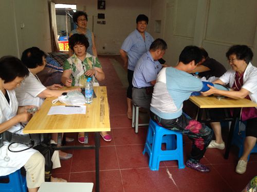 南通市弘运社区:邻里志愿服务 关爱社区居民