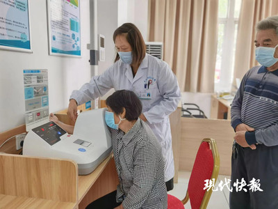 白衣天使志愿服务队:居民健康的&rdquo;守护者&rdquo;